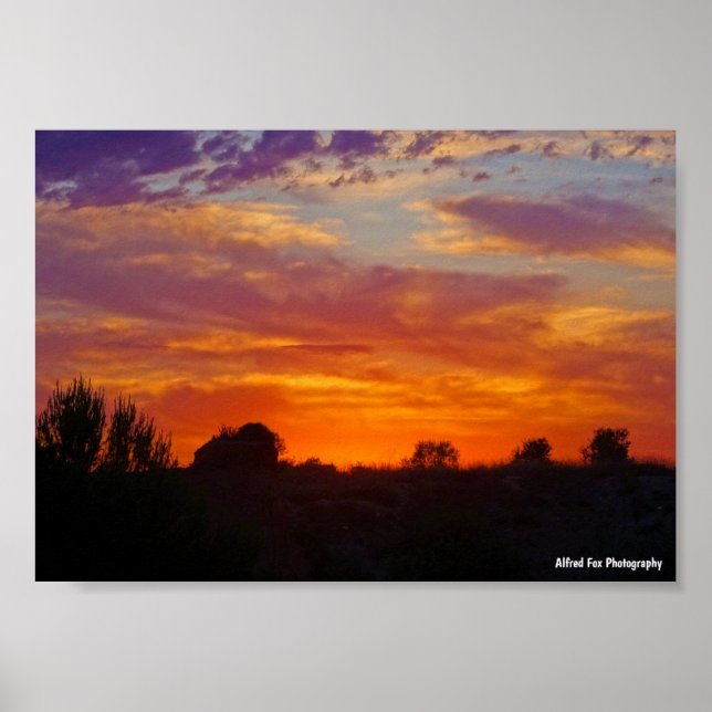 Feurige Sonnenuntergangslandschaft Poster (Vorne)