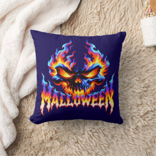 Feuriges Totenkopf-Halloween-Flammendesign Kissen