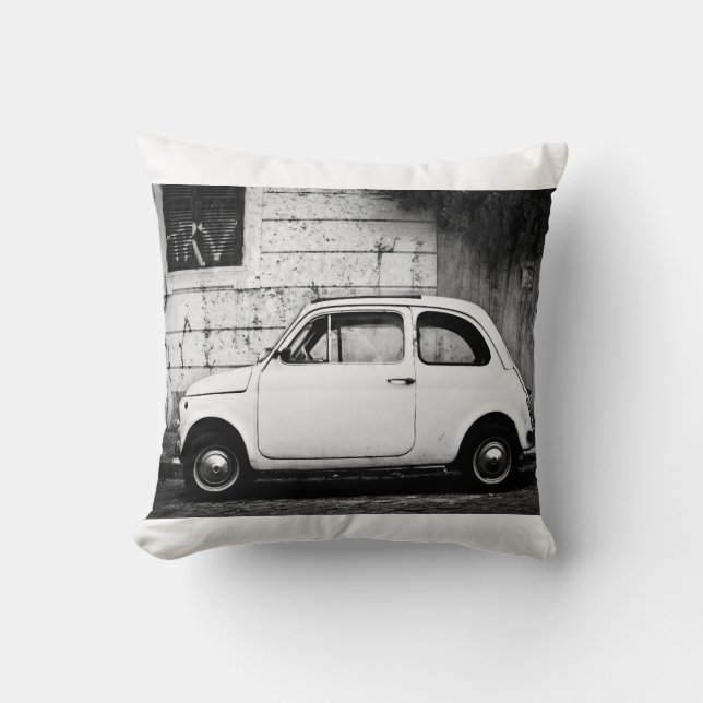 Fiat 500 in Italien, klassisches Autokissen Kissen (Vorderseite)