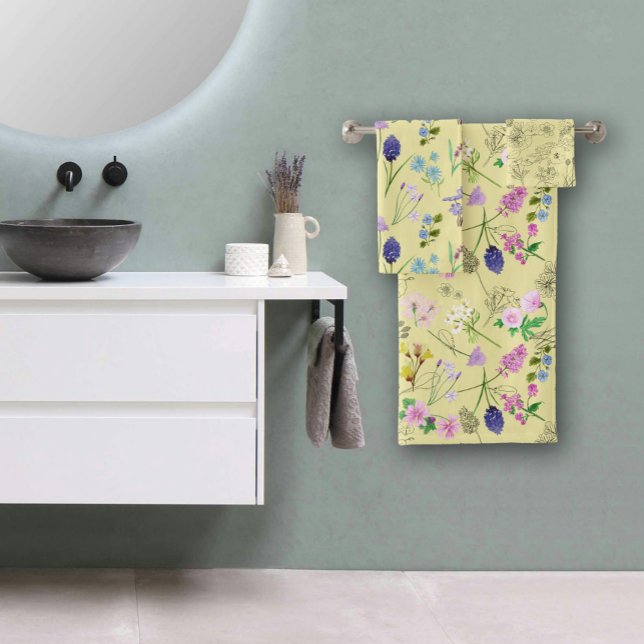 Field flowers, hand-painted in watercolour badhandtuch set (Secret garden hand-painted flowers bath towel set
)
