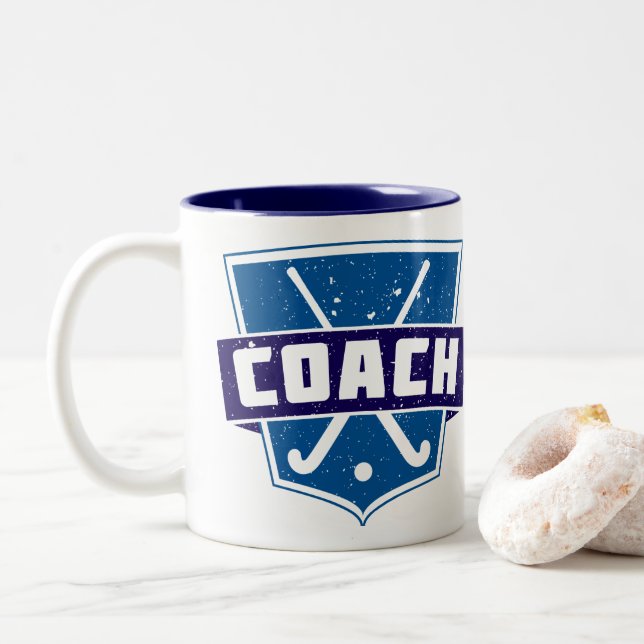 Field Hockey Cover Shield Zweifarbige Tasse (Mit Donut)