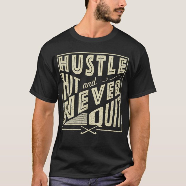FIeld Hockey Hustle Hit & Never Quit, Back Print T-Shirt (Vorderseite)