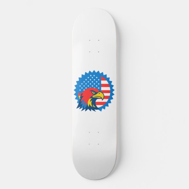 Fierce Bald Eagle über die US-Flagge Skateboard (Vorderseite)