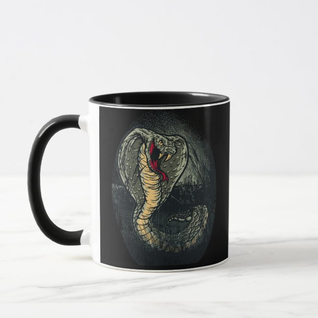 Fierce Cobra Snake Dark Jungle Tattoo Art Tasse (Links)