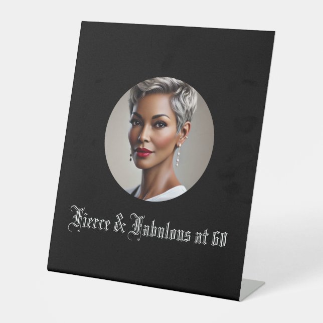 Fierce & Fabulous at 60 Sockelschild (Vorderseite)