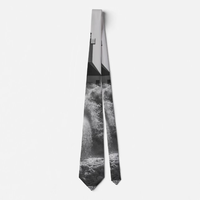 Fierce Waves bei St Joseph Grayscale Krawatte (Vorderseite)