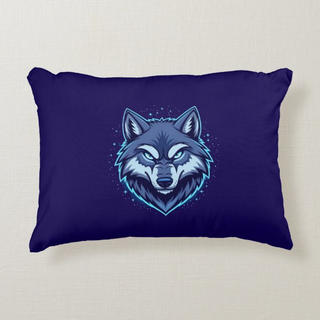 Fierce Wolf – Symbol of Strength and Freedom Dekokissen (Vorderseite)