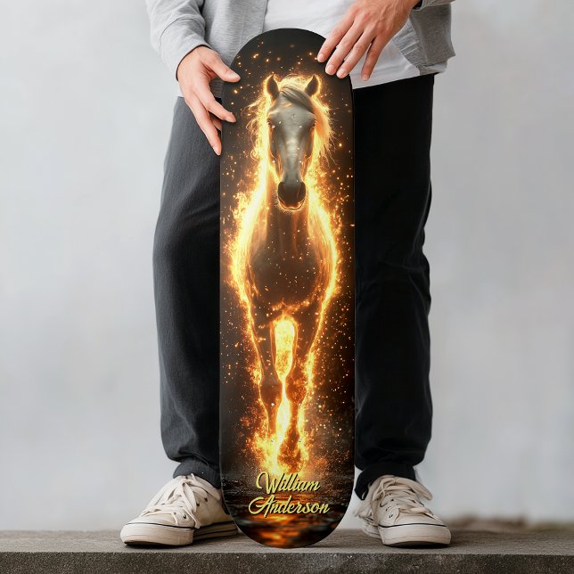 Fiery Glowing Horse Skateboard (Fiery Glowing Horse Skateboard)