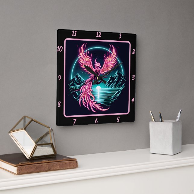Fiery Phoenix über dem stillen Berg Quadratische Wanduhr (Büro)