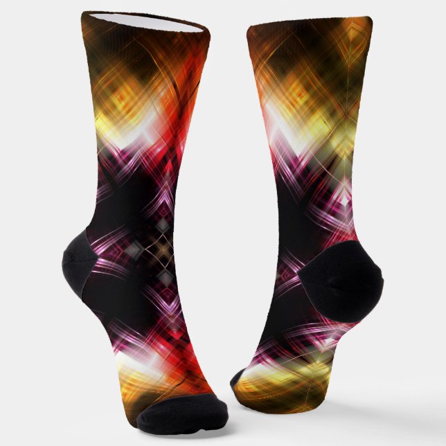 Fiery Prism Abstrakt mit Radiant Red & Gold Glow Socken (Gewinkelt)
