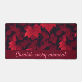 Fiery Red Autumnal Blätter Schreibtischunterlage