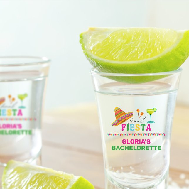 Fiesta Mexican Tequila Bachelorette Schnapsglas (Von Creator hochgeladen)
