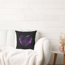 Filigree Goth Lila Heart Kissen
