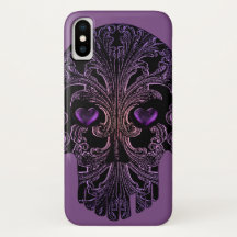Filigree Skull in Schatten von Lila