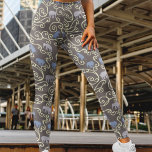 Filigree und Elephants Leggings<br><div class="desc">Graue und blaue Elefanten inmitten gelber filigraner Schnörkel vor einem kaffenbraunen Hintergrund.</div>