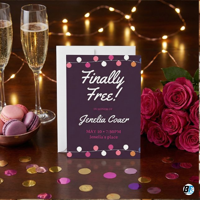 Finally Free String Lights Purple Divorce Party Einladung (Von Creator hochgeladen)