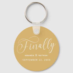 Finally Minimalist Wedding Save the Date Schlüsselanhänger