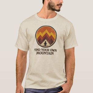Finde Deinen eigenen Berg - Inspirierender Pinguin T-Shirt