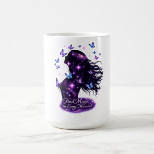 Finde Magie in jedem Moment Schmetterling-Galaxie- Kaffeetasse