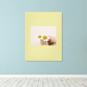 „Fingerkpit-Daisy – Sanfte Naturwandkunst“ Leinwanddruck