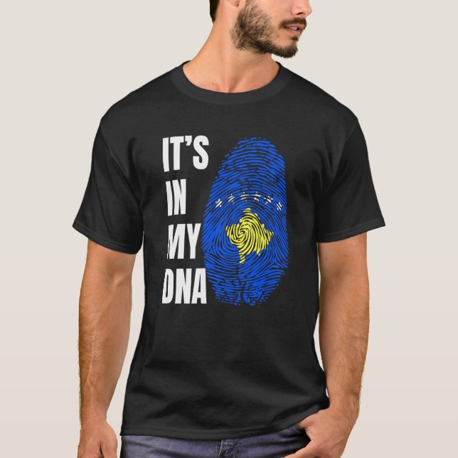 Fingerprint DNA Biometry Cosovarian Flag Kosovo   T-Shirt (Vorderseite)