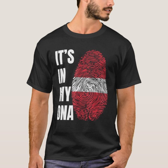 Fingerprint DNA Biometry Latvia Flag T-Shirt (Vorderseite)
