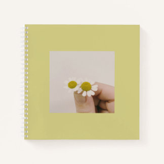 Fingertip Daisy – Weiches ästhetisches Spiralnotiz Notizbuch