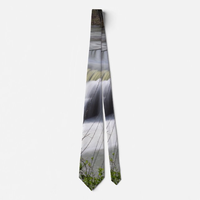 Finley Dam Waterfall Neck Tie Krawatte (Vorderseite)