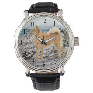 Finnischer Spitz beim Seashore-Gemälde - Hundekuns Armbanduhr