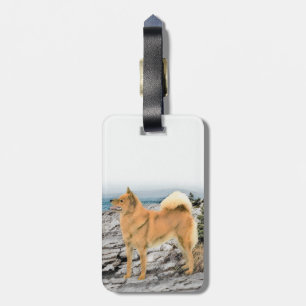 Finnischer Spitz beim Seashore-Gemälde - Hundekuns Gepäckanhänger