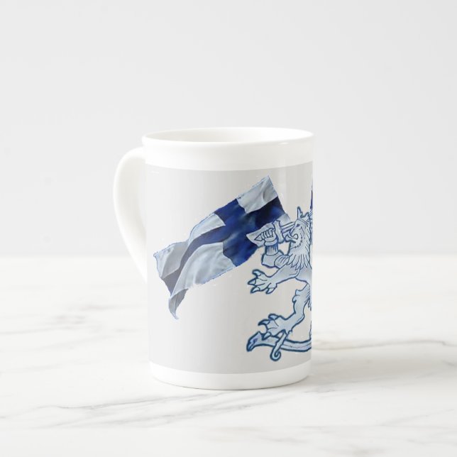 Finnish Lion Crest Specialty Mug Prozellantasse (Vorderseite Links)