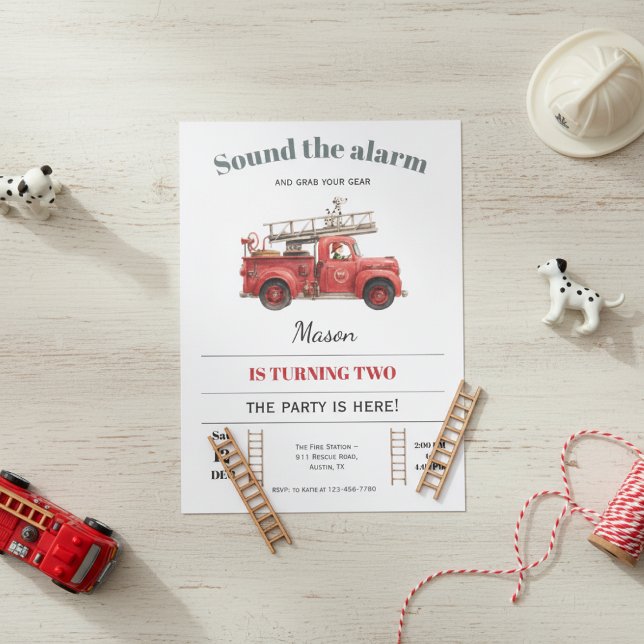 Fire Truck Birthday Invitation Sound the Alarm Einladung (Fire truck birthday invitation with red firefighter theme and sound the alarm design)