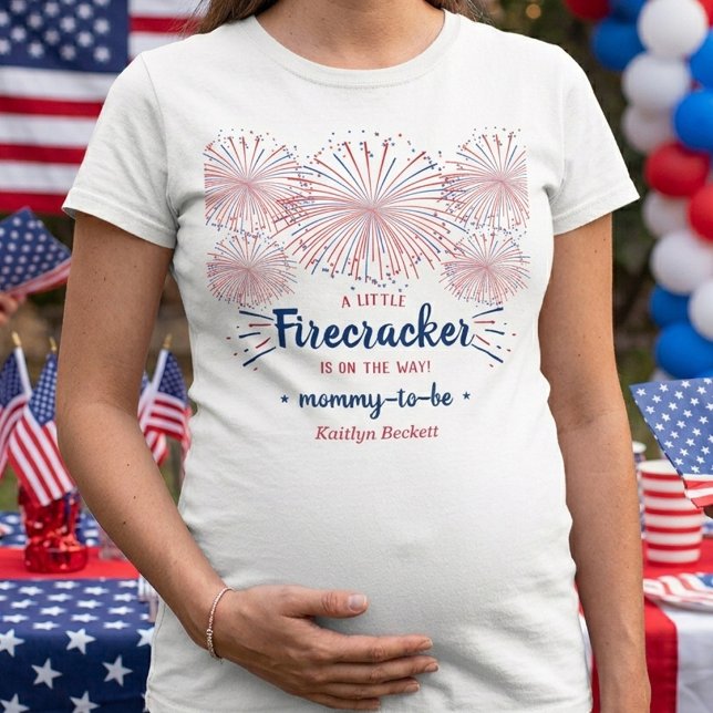 Firecracker unterwegs! Babydusche am 4. Juli T-Shirt (Von Creator hochgeladen)
