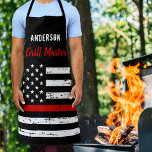 Firefighter Thin Red Line Grill Master GRILLEN Sch Schürze<br><div class="desc">Thin Blue Line Firefighter Schürze - US-amerikanisches Flaggendesign in Firefighter Flag Farben, Not leidendes Design . Diese personalisierte Schürze ist ideal für Geburtstage, Weihnachten, Polizeigatter oder Väter am Tag Ihres Feuerwehrmanns. Ideal für alle Feuerwehrleute, Feuerwehrleute, Feuerwehrfamilien und Anhänger. Personalisieren mit Namen. COPYRIGHT © 2020 Judy Burrows, Black Dog Art -...</div>