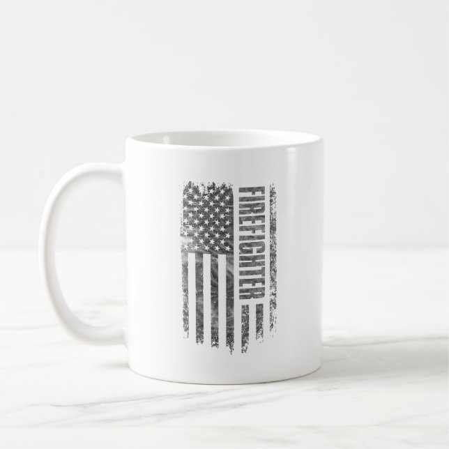 Firefighter USA Flag Distressed design Kaffeetasse (Links)