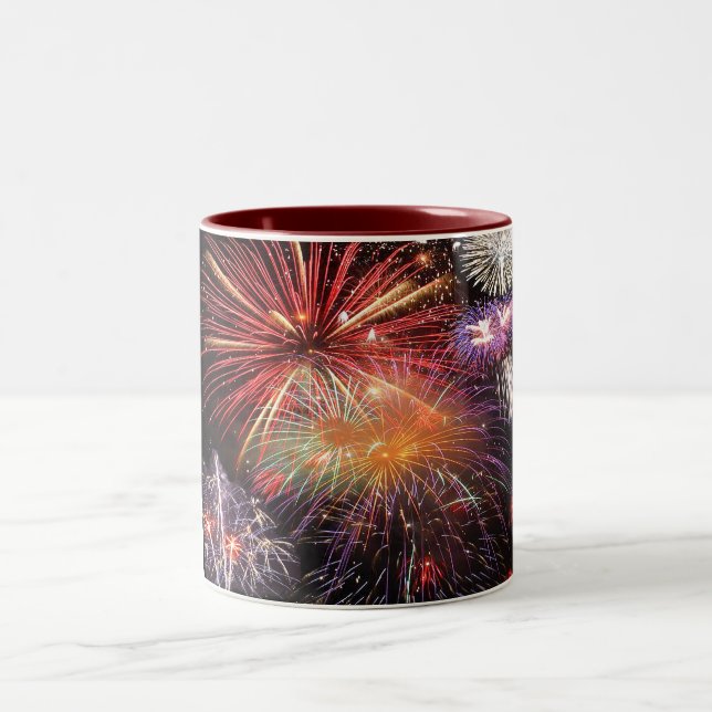 Fireworks Finale Zweifarbige Tasse (Mittel)