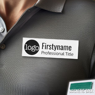Firmenlogo mit Vorname-beruflichem Titel Namenschild