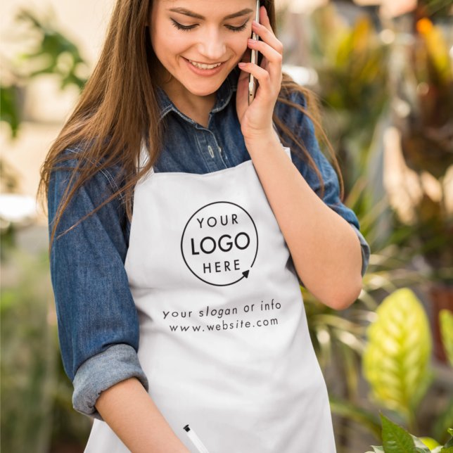 Firmenlogo | Modernes, schlichtes, schlichtes Weiß Schürze (Minimalist company branded aprons for your store or salon team apparel employee brand uniform.)