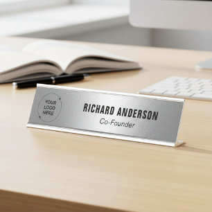 Firmenlogo Name Titel Modern Silber Struktur Schreibtischnamensplakette