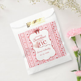 First Birthday valentine baby birthday party Geschenktütchen