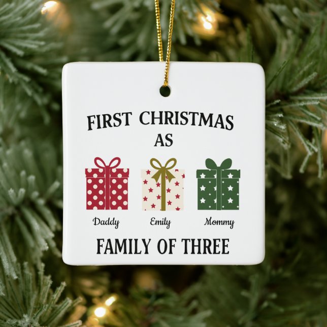 First Christmas as Family of Three Gift Keramikornament (Baum)