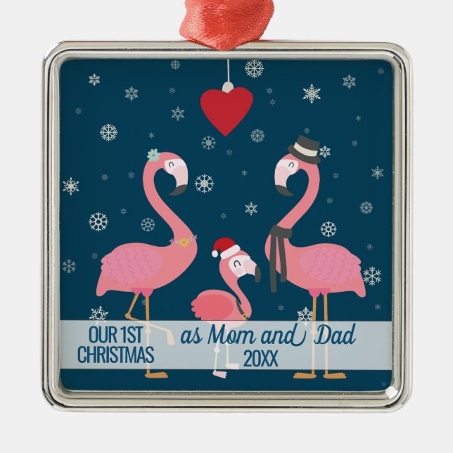 FIRST CHRISTMAS AS MOM UND DAD FLAMINGO SNOWFLAKES ORNAMENT AUS METALL (Vorne)
