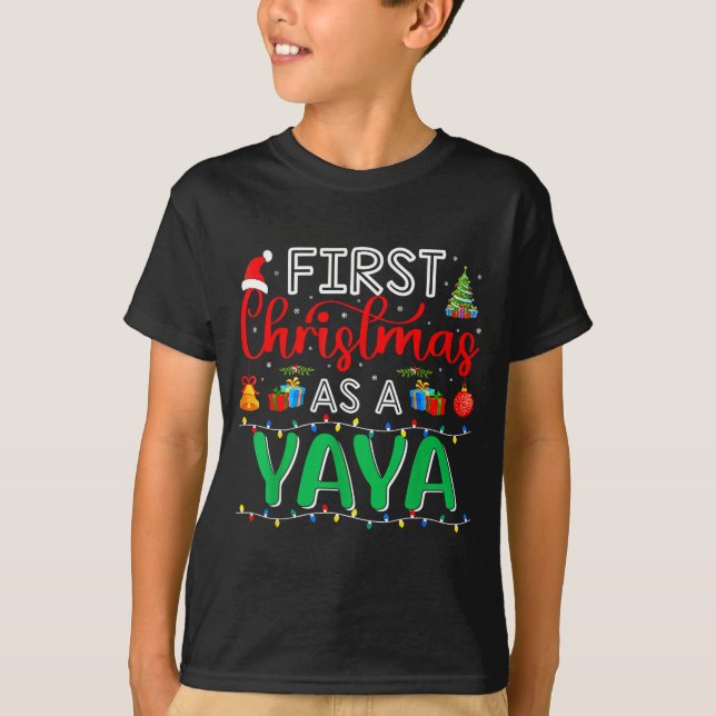 First Christmas As Yaya Family Matching New Yaya  T-Shirt (Vorderseite)