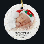 First Christmas Baby Girl Foto Keramik Ornament<br><div class="desc">Dieses niedliche Weihnachtsschmuck ist mit goldenen Sternen auf weißem Hintergrund dekoriert. Einfache Anpassung an den Namen,  das Jahr und das Foto des Babys. Bitte beachten Sie,  dass die weißen Sterne in Ihrem Foto nicht angezeigt werden.</div>