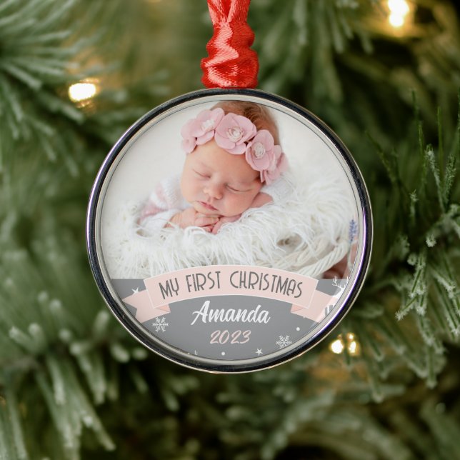 First Christmas Blush Pink Baby Girl Foto Ornament Aus Metall (Baum)