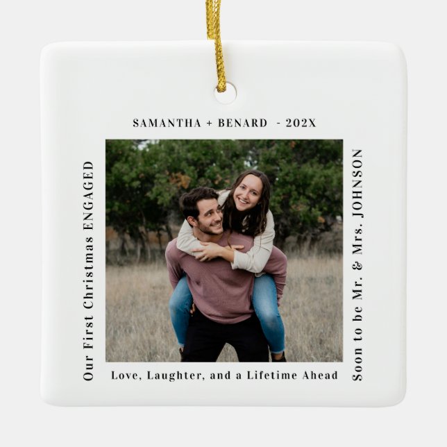 First Christmas Engaged Couples Photo Keramikornament (Vorderseite)