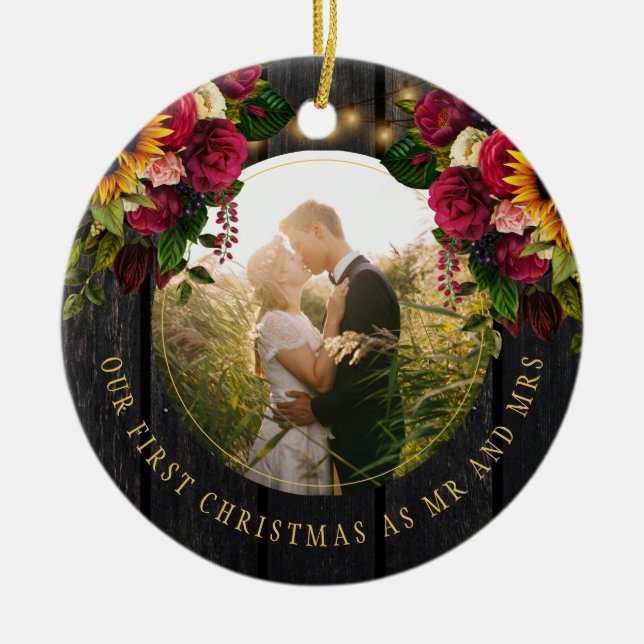 First Christmas, Foto von Mr. and Mrs. Floral Rust Keramik Ornament (Vorne)