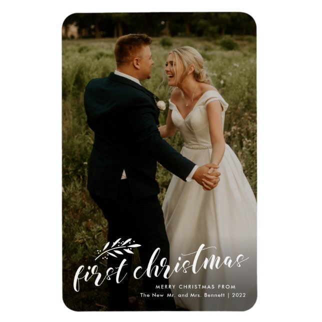 First Christmas Script Wedding Foto Holiday Card Magnet (Vertikal)