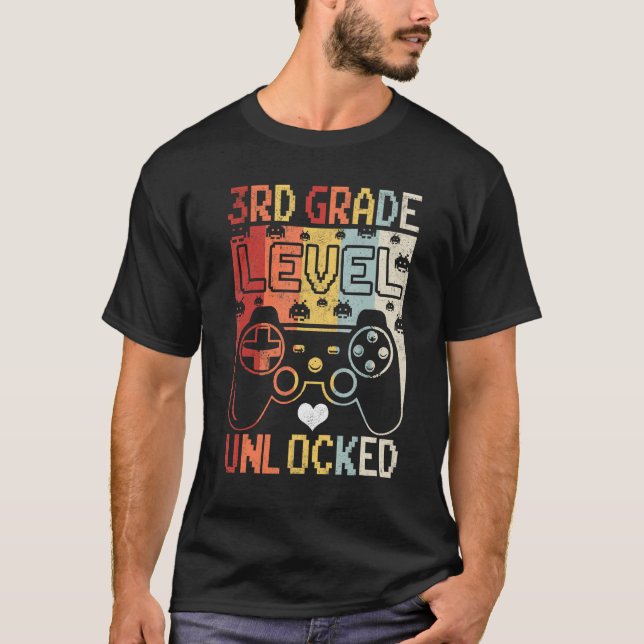 First Day of 3rd Grade Level Unlocked Back To Scho T-Shirt (Vorderseite)