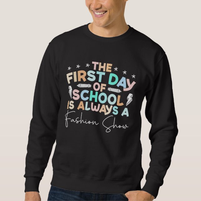 First Day Of School Pre K Back To School Sweatshirt (Vorderseite)